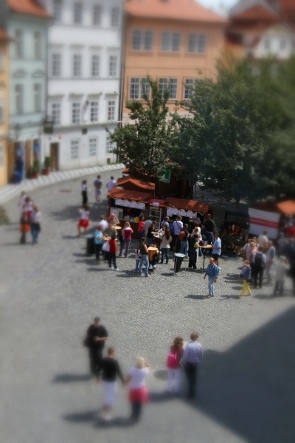 Pic of Kampa island, Prague with fake GIMP selective focus applied