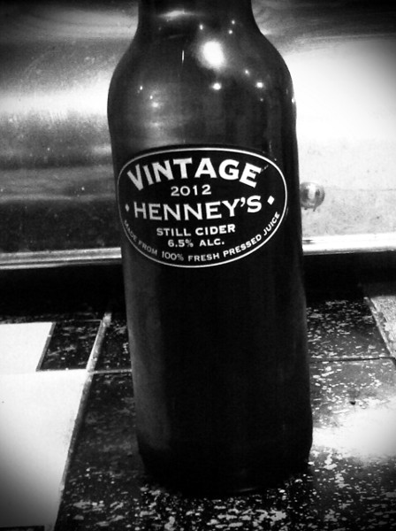 Picture of a bottle of Henney's Vintage Still Cider cider